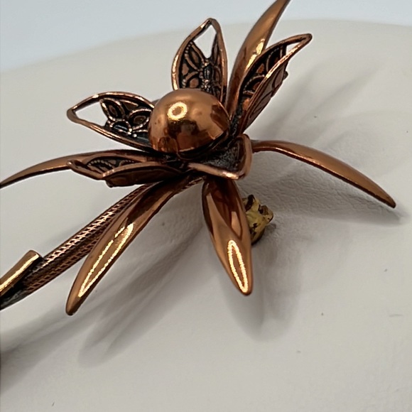 Vintage Copper Flower Brooch. - Picture 5 of 12